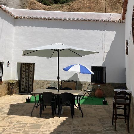 הוילה Casa Cueva Rural Estacion De גואדיקס מראה חיצוני תמונה