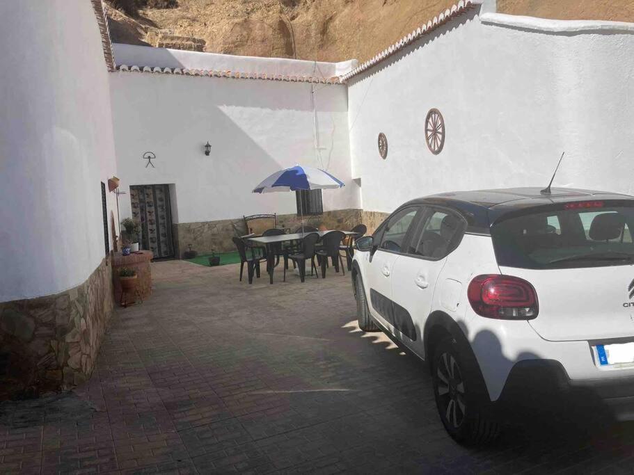הוילה Casa Cueva Rural Estacion De גואדיקס מראה חיצוני תמונה