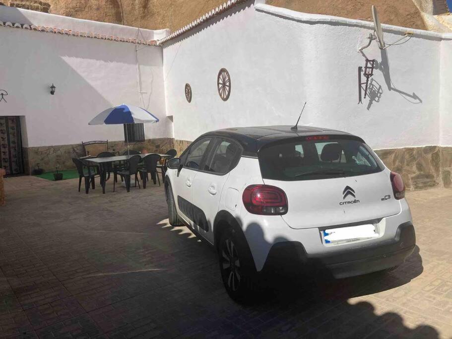 הוילה Casa Cueva Rural Estacion De גואדיקס מראה חיצוני תמונה